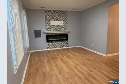33 N York Street, Paterson, NJ 07524 - Photo 5