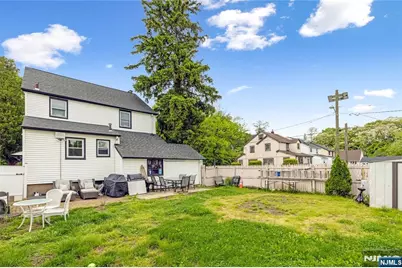384 Woods Road, Teaneck Township, NJ 07666 - Photo 15