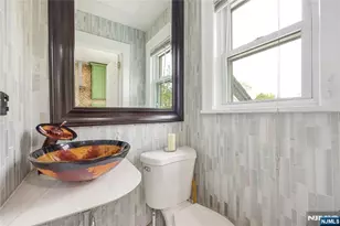 384 Woods Rd, Teaneck Township, NJ 07666 - Photo 5