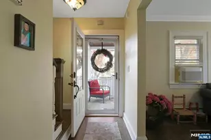 54 Chestnut Ave, Park Ridge, NJ 07656 - Photo 5