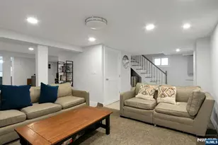 54 Chestnut Ave, Park Ridge, NJ 07656 - Photo 35