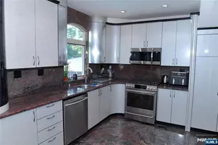 307 Dorothy St, Fair Lawn, NJ 07410 - Photo 11