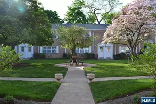 45 Maltbie Ave 16A, Midland Park, NJ 07432 - Photo 3