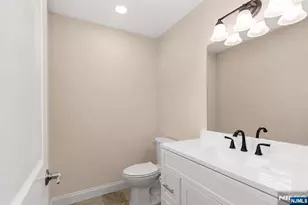 20 Zazzetti Street 2, Waldwick, NJ 07463 - Photo 7