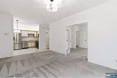5301 Richmond Road 301 #301, West Milford, NJ 07480 - Photo 11