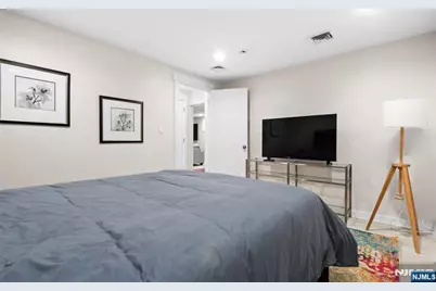 19 78th Street, North Bergen, NJ 07047 - Photo 35