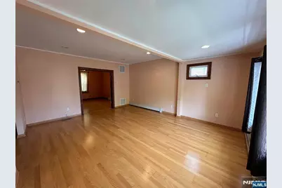 276 Madison Avenue, Clifton, NJ 07011 - Photo 9