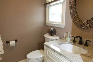 7 Stuart St, Waldwick, NJ 07463 - Photo 23