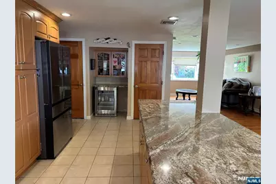 7 Stuart Street, Waldwick, NJ 07463 - Photo 19