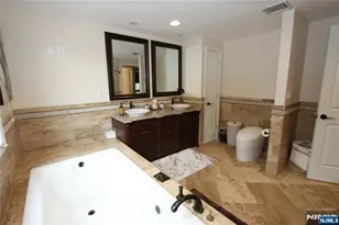 7 Stuart St, Waldwick, NJ 07463 - Photo 39