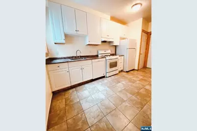 1109 Main Avenue 5 #5, Clifton, NJ 07011 - Photo 3