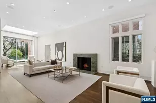 532 Winthrop Rd, Teaneck Township, NJ 07666 - Photo 3