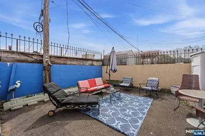 286 Broad Street, Newark, NJ 07104 - Photo 9