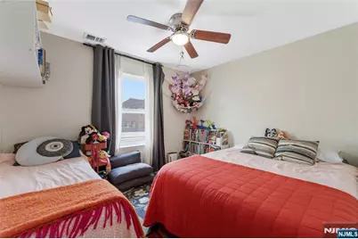286 Broad Street, Newark, NJ 07104 - Photo 25