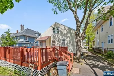 44 Scheerer Avenue, Newark, NJ 07112 - Photo 33