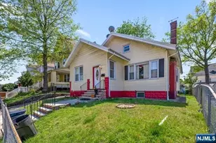 44 Scheerer Ave, Newark, NJ 07112 - Photo 3
