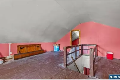 44 Scheerer Avenue, Newark, NJ 07112 - Photo 23