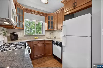 919 Burgundy Way, Wayne, NJ 07470 - Photo 11