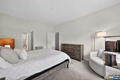 919 Burgundy Way, Wayne, NJ 07470 - Photo 9