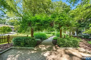 8 White Pine Rd, Upper Saddle River, NJ 07458 - Photo 3