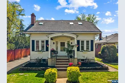 232 Webster Avenue, Lyndhurst Township, NJ 07071 - Photo 5