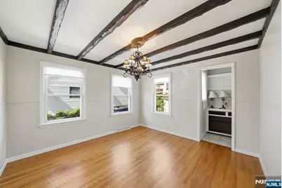 219 Columbus Avenue, Palisades Park, NJ 07650 - Photo 9