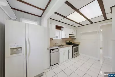 219 Columbus Avenue, Palisades Park, NJ 07650 - Photo 7