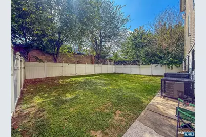 338 S 10th Street, Newark, NJ 07103 - Photo 31
