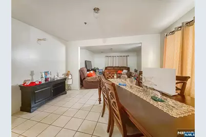 338 S 10th Street, Newark, NJ 07103 - Photo 7