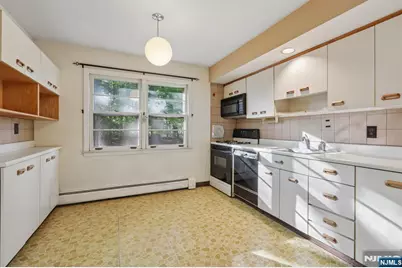 501 Terhune Terrace, Wyckoff Township, NJ 07481 - Photo 11
