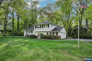 501 Terhune Terrace, Wyckoff Township, NJ 07481 - Photo 3