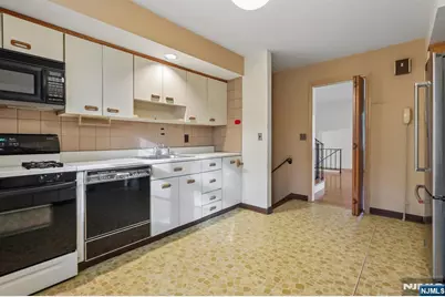 501 Terhune Terrace, Wyckoff Township, NJ 07481 - Photo 13