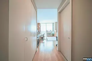 918 Hudson Park, Edgewater, NJ 07020 - Photo 9