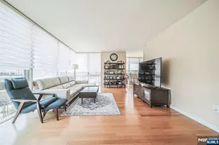 918 Hudson Park, Edgewater, NJ 07020 - Photo 13