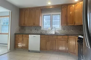 27 Whitaker Ave 1, Woodland Park, NJ 07424 - Photo 3