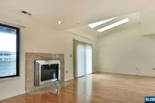 815 Topsail Ln, Secaucus, NJ 07094 - Photo 15