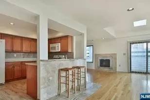 815 Topsail Ln, Secaucus, NJ 07094 - Photo 5