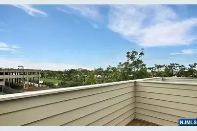 815 Topsail Lane, Secaucus, NJ 07094 - Photo 11