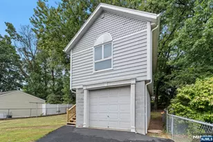 18 Farmingdale Ave, Bloomfield, NJ 07003 - Photo 35
