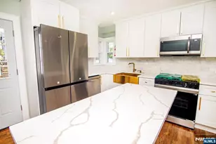 25 Windsor Dr, Dumont, NJ 07628 - Photo 11