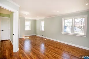 25 Windsor Dr, Dumont, NJ 07628 - Photo 9