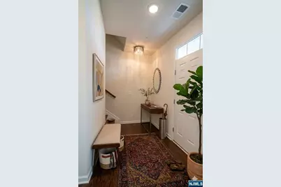 78 Landmark Lane 78 #78, Fair Lawn, NJ 07410 - Photo 3