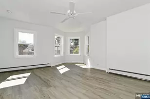 41 Mission St, Montclair, NJ 07042 - Photo 25