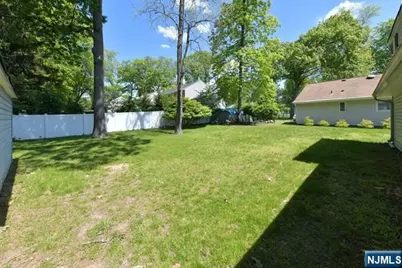 89 Crescent Avenue, Wyckoff Township, NJ 07481 - Photo 19