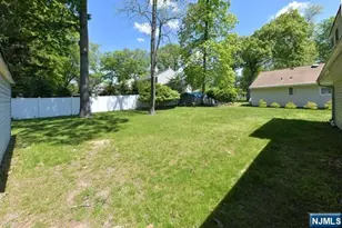89 Crescent Ave, Wyckoff Township, NJ 07481 - Photo 19