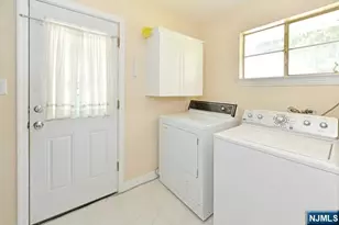 89 Crescent Ave, Wyckoff Township, NJ 07481 - Photo 11