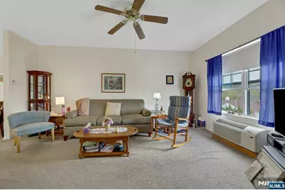 6412 Richmond Road 412 #412, West Milford, NJ 07480 - Photo 9
