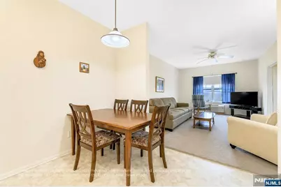 6412 Richmond Road 412 #412, West Milford, NJ 07480 - Photo 7