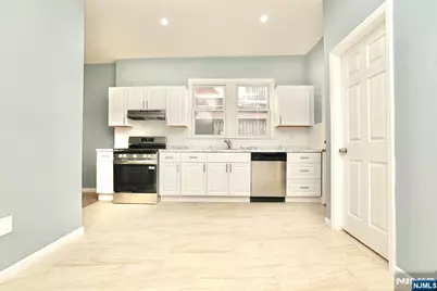 678 Highland Avenue, Newark, NJ 07104 - Photo 5