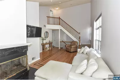 1069 Cambridge Court, Mahwah, NJ 07430 - Photo 11